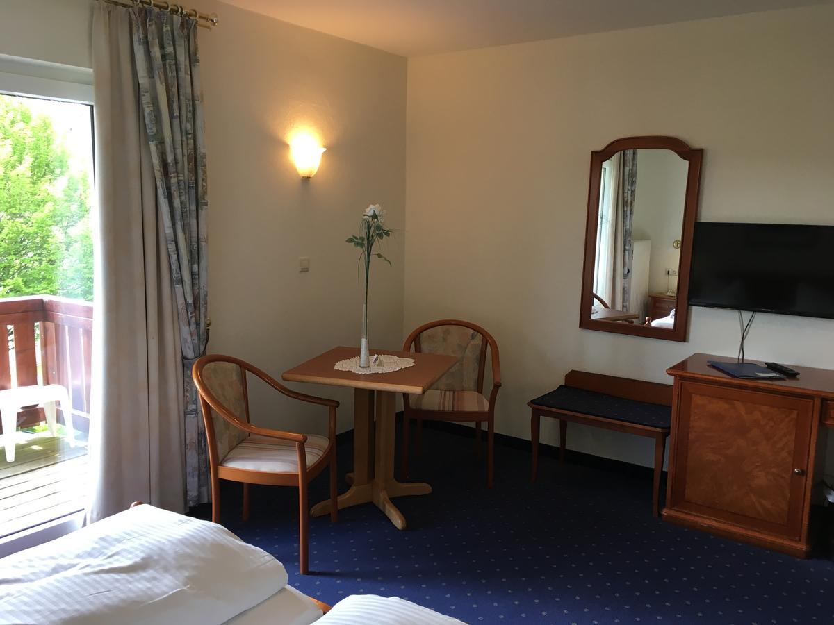 Waldhotel Klaholz ブリーロン エクステリア 写真