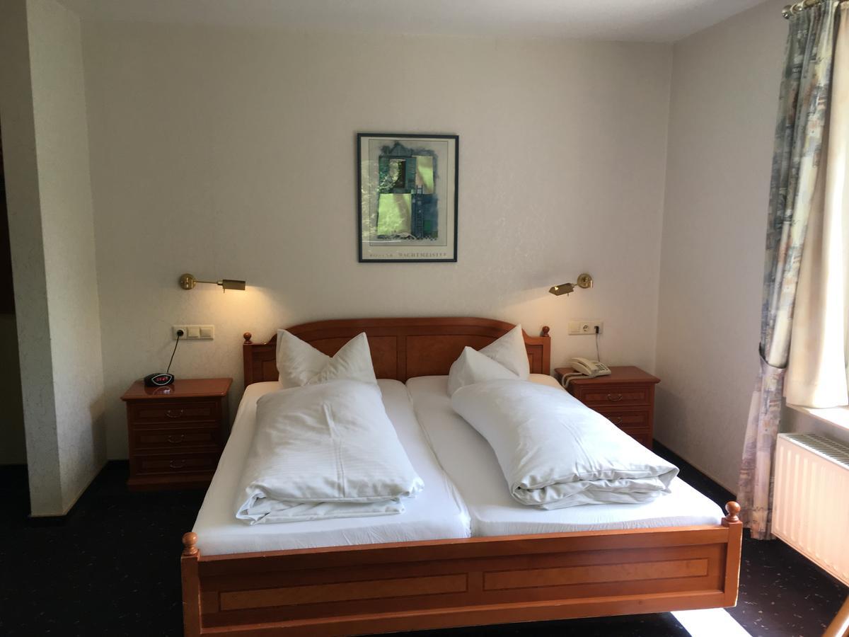 Waldhotel Klaholz ブリーロン エクステリア 写真